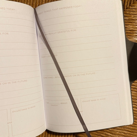 Own Your Story Journal with Healthy Habits and Positive Prompts on lined pages - Picture 9 of 14